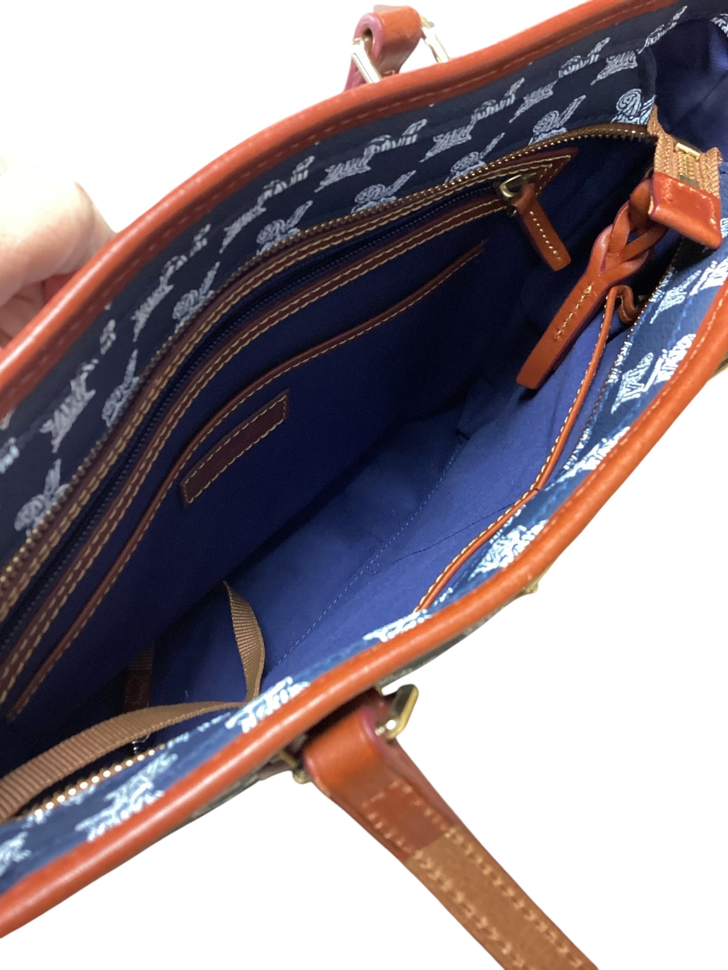 Handbag By Dooney And Bourke, Size: Medium