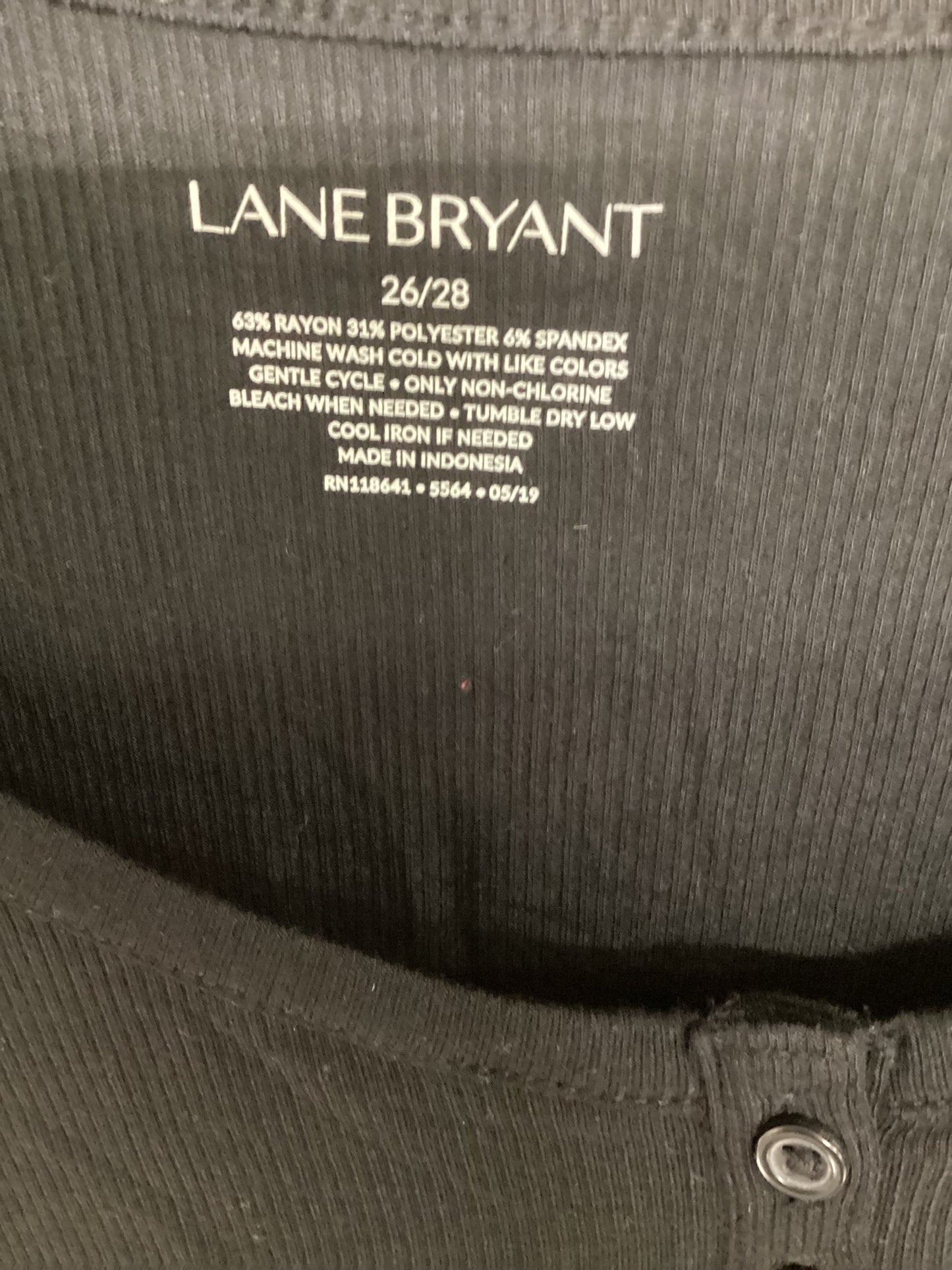 Top Short Sleeve By Lane Bryant In Black, Size: 4x