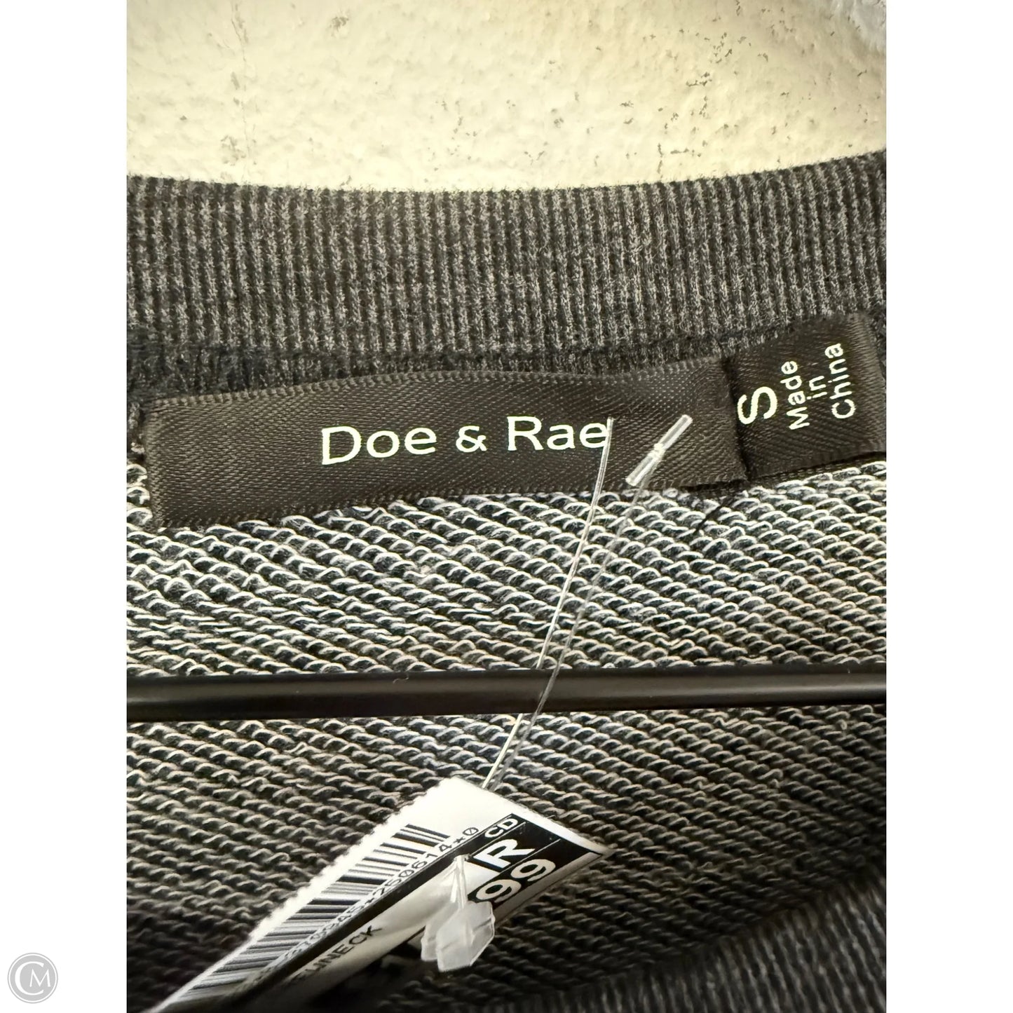 Sweatshirt Crewneck By Doe & Rae In Black, Size: S