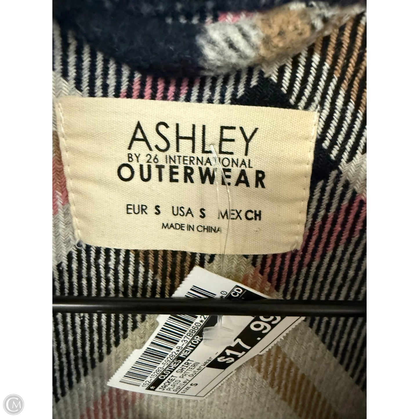 Jacket Shirt By Clothes Mentor In Plaid Pattern, Size: S