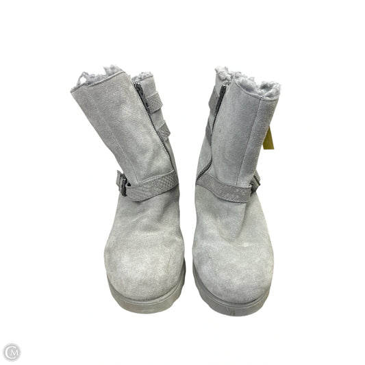 Boots Mid-calf Flats By Bearpaw In Grey, Size: 7