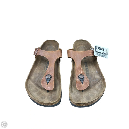 Sandals Flats By Birkenstock In Brown, Size: 9
