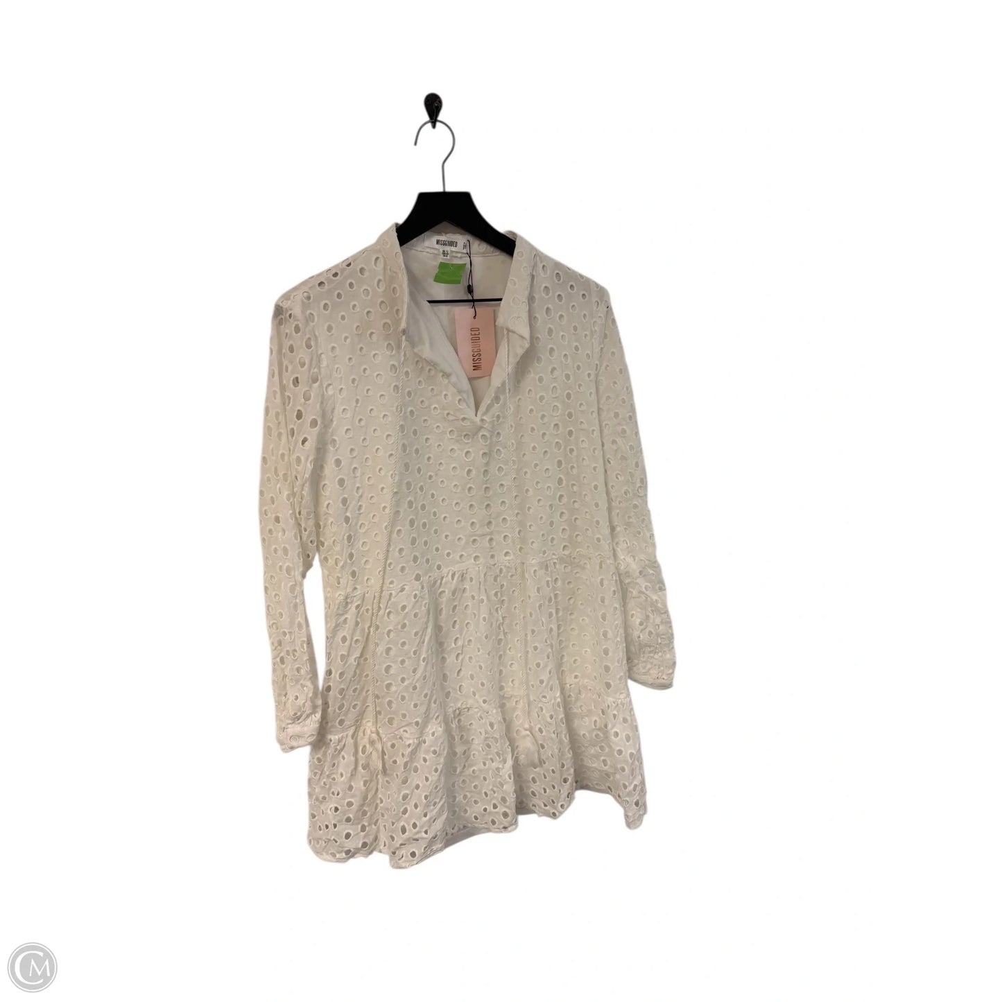 Dress Casual Short By Missguided In White, Size: 8