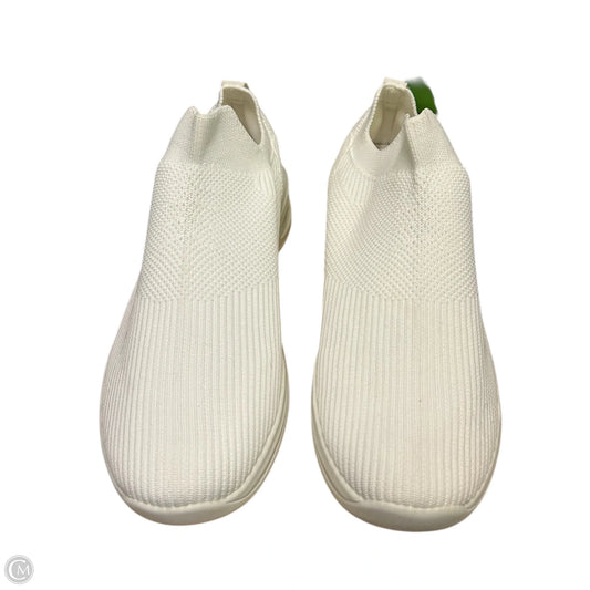 Shoes Athletic By Clothes Mentor In White, Size: 7