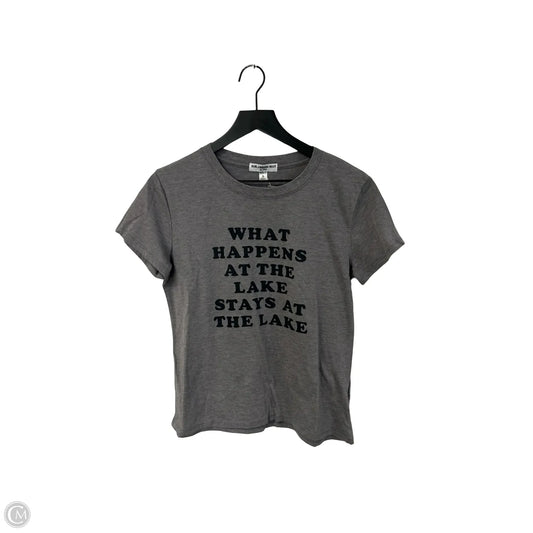Top Short Sleeve Basic By Clothes Mentor In Grey, Size: S
