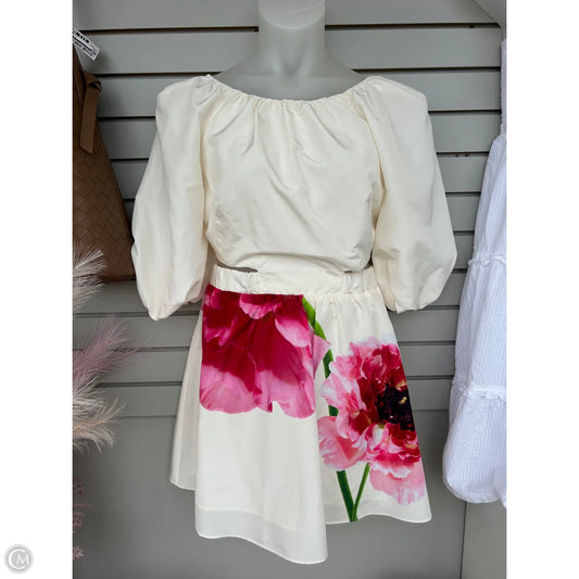 Dress Party Short By Express In Cream, Size: L