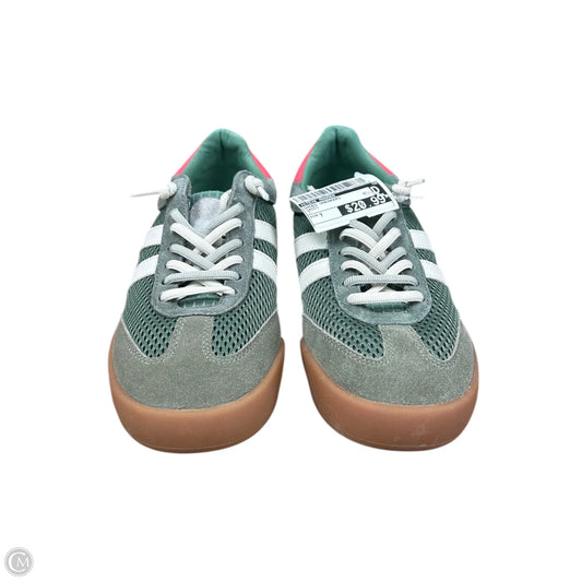 Shoes Sneakers By Steve Madden In Green, Size: 7