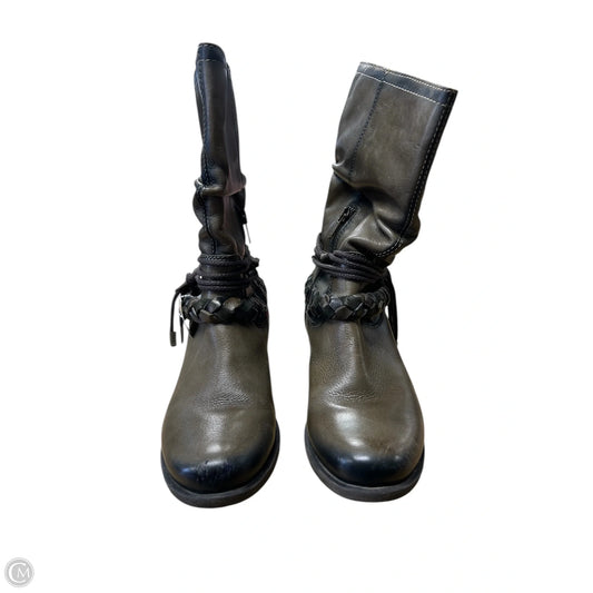 Boots Mid-calf Flats By Pikolinos In Green, Size: 7