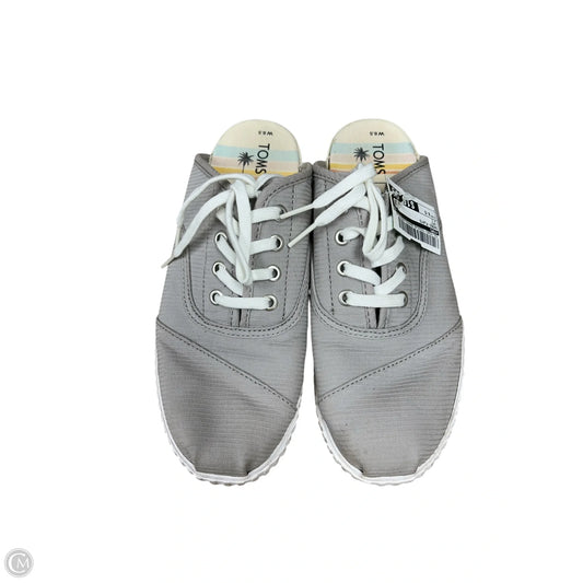 Shoes Flats By Toms In Grey, Size: 8.5