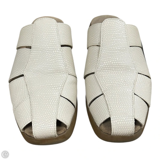 Shoes Flats By Aerosoles In Cream, Size: 7
