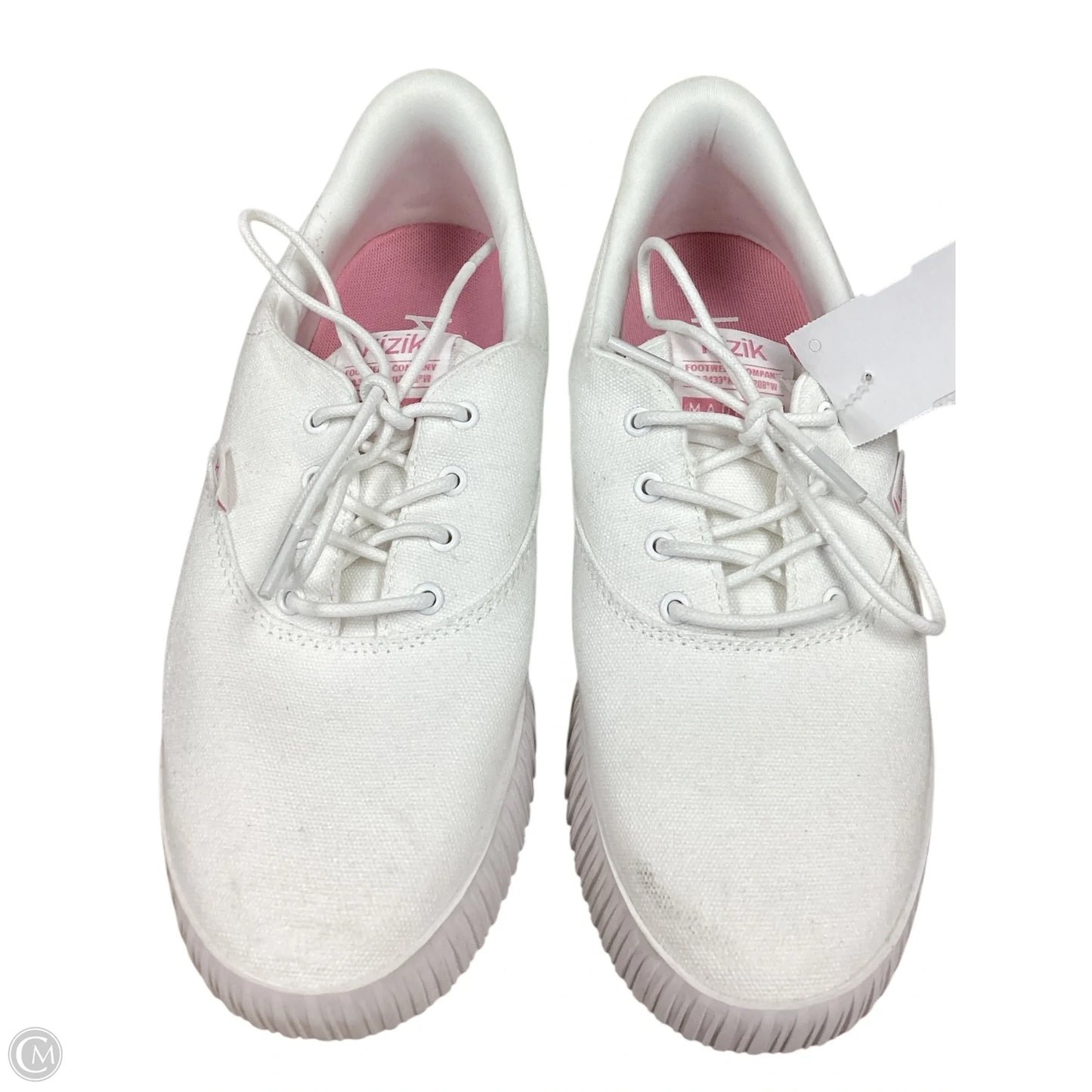 Shoes Sneakers By Cmb In White, Size: 7.5