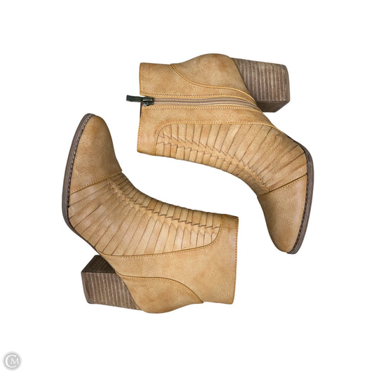Boots Ankle Heels By Cmc In Copper, Size: 8