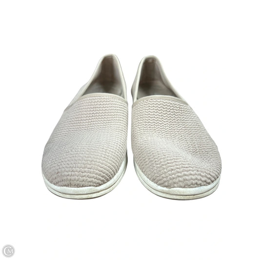 Shoes Flats By Clarks In Tan, Size: 7
