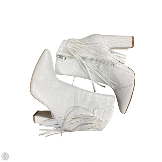 Boots Ankle Heels By Clothes Mentor In White, Size: 7.5