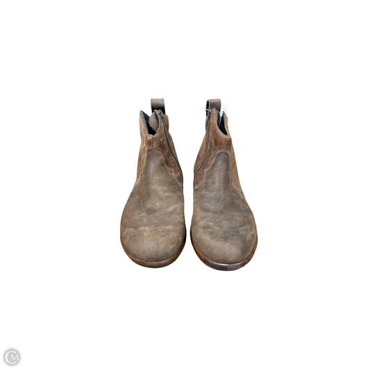 Boots Ankle Flats By Clothes Mentor In Brown, Size: 9.5