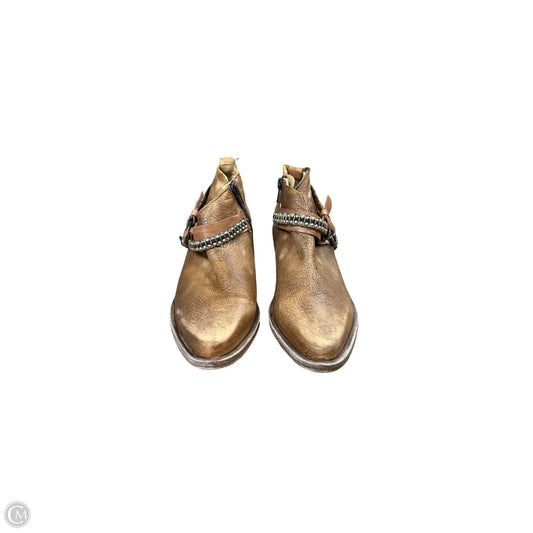 Boots Ankle Flats By Matisse In Brown, Size: 7
