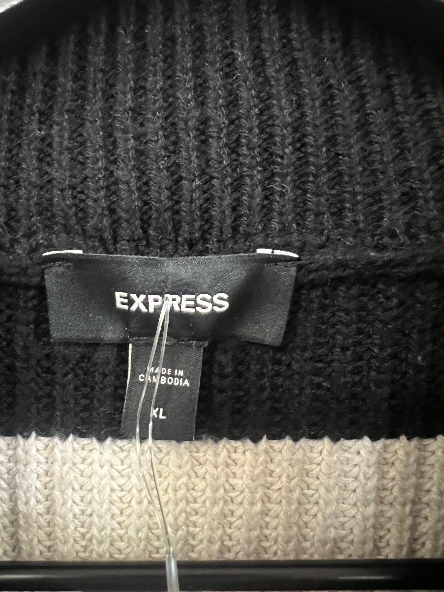 Sweater By Express In Black & White, Size: Xl