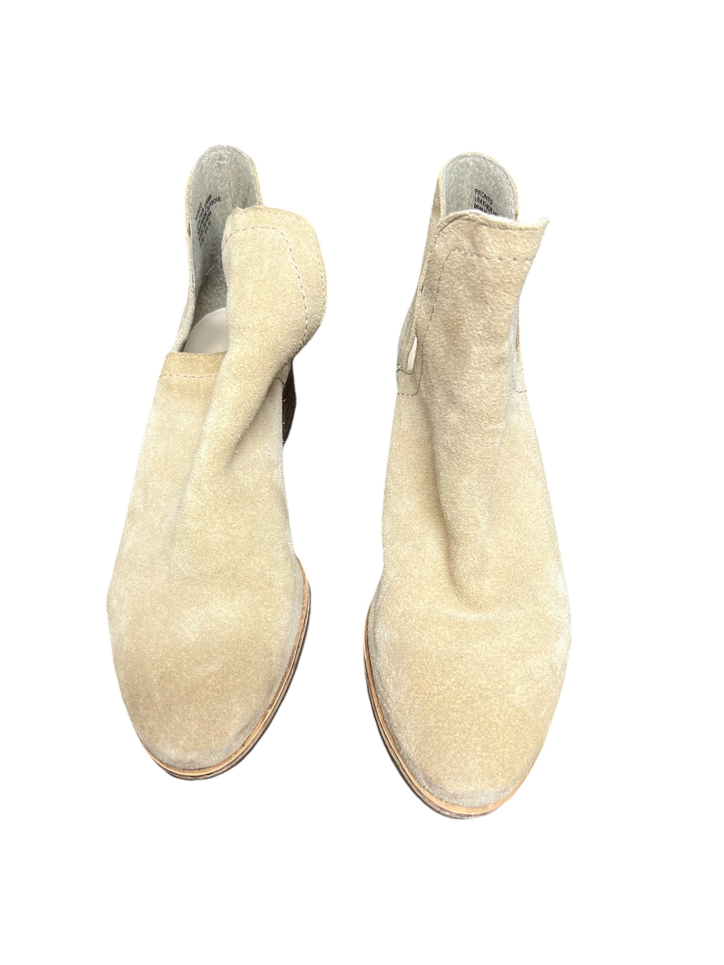 Boots Ankle Flats By Coconuts In Beige, Size: 6.5