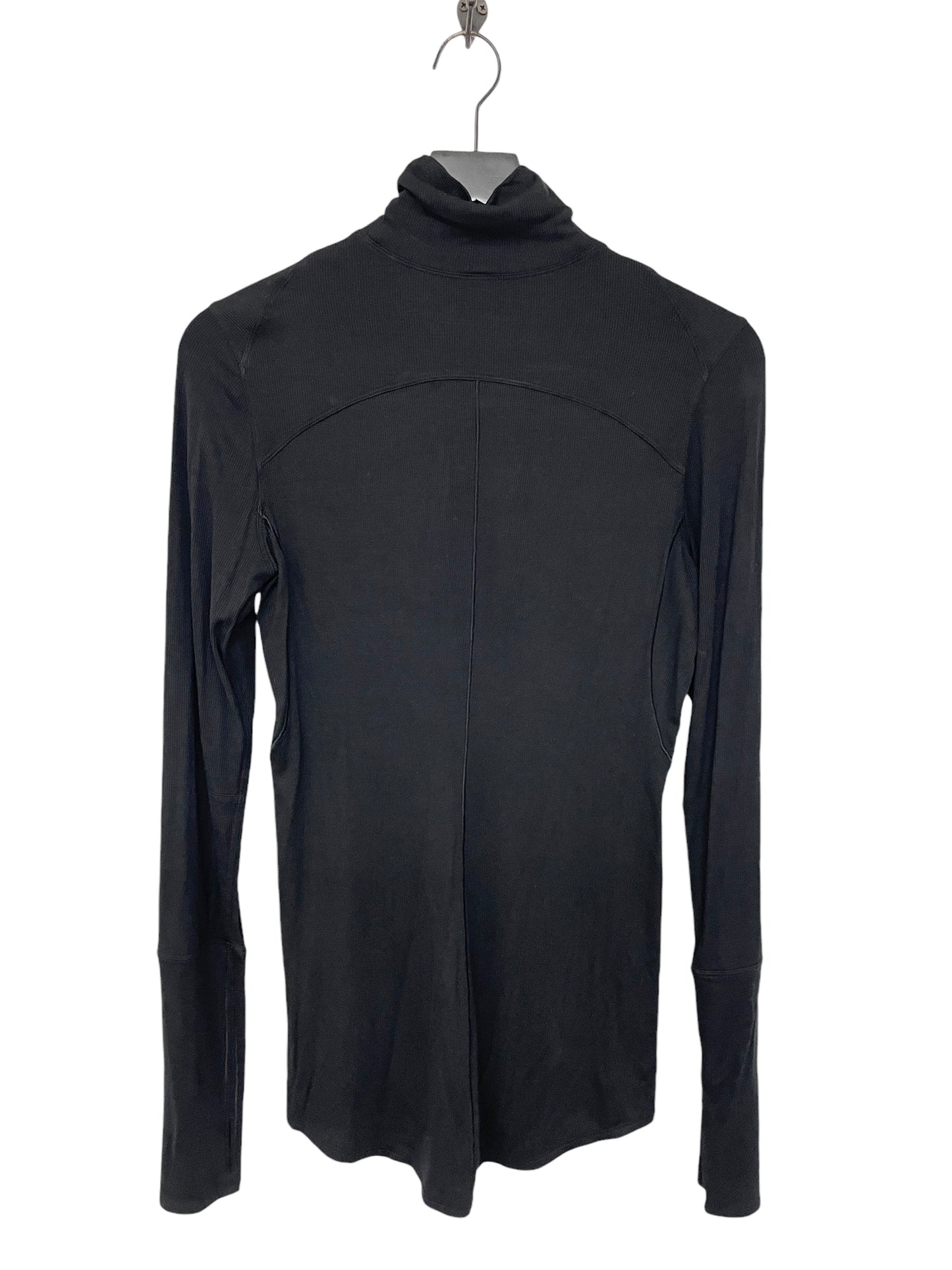 Athletic Top Long Sleeve Collar By Lululemon In Black, Size: L