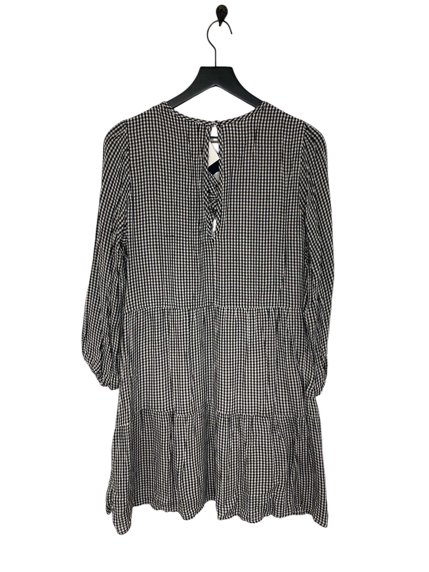 Dress Casual Short By Abercrombie And Fitch In Black & White, Size: M