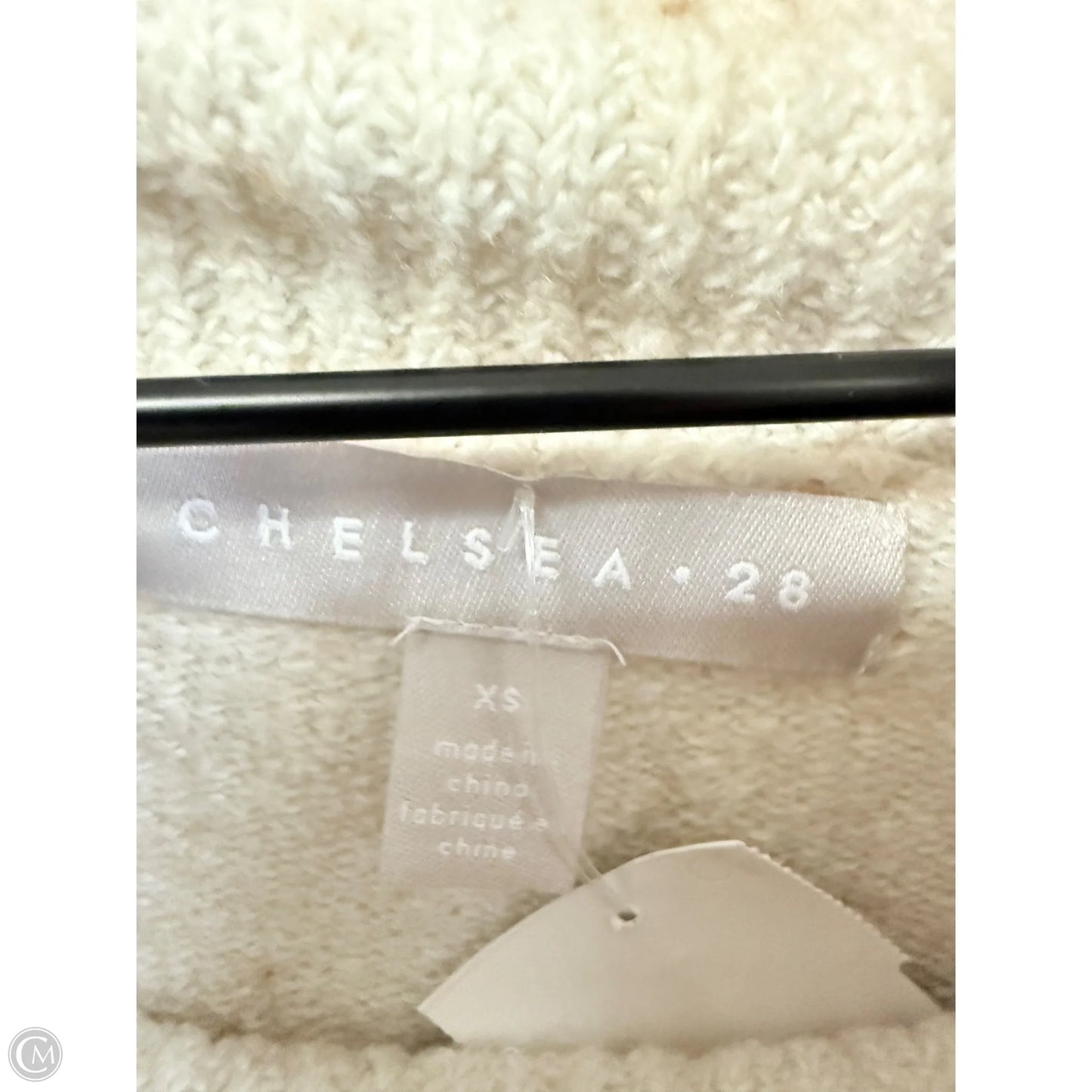 Sweater By Chelsea 28 In Cream, Size: Xs